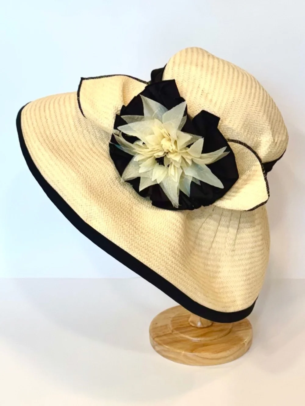 Vintage, Woman's Extra Wide Brim Formal Straw Hat, Head Size S, Floral & Bow